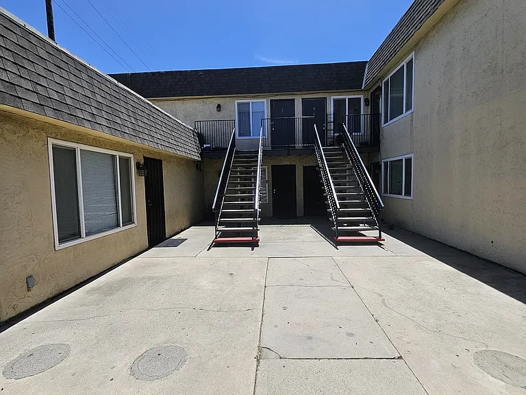 449 S Stockton Ave #7 — Photo 18