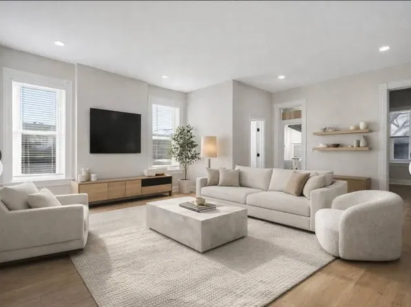 2221 Benton Ter, Saint Louis, MO