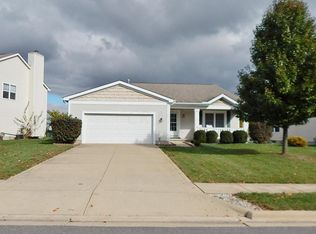216 Stone Hedge Row Dr, Johnstown, OH