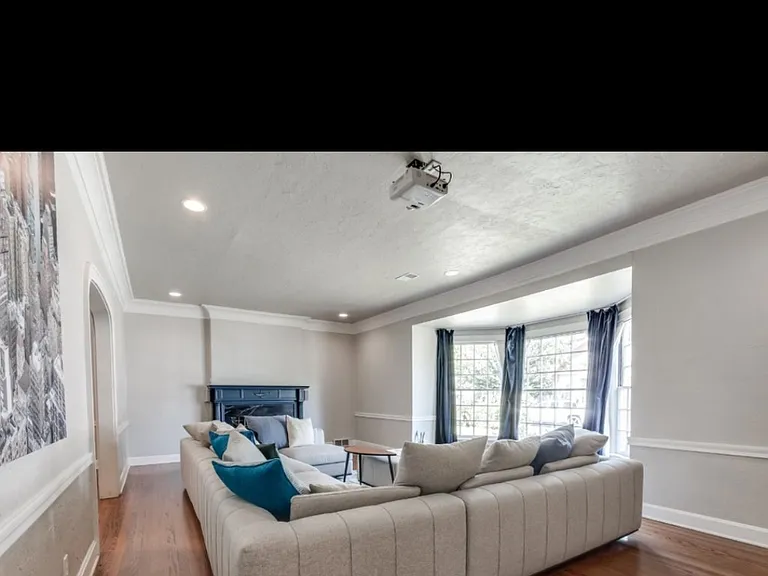 1208 NW 11th St — Photo 8