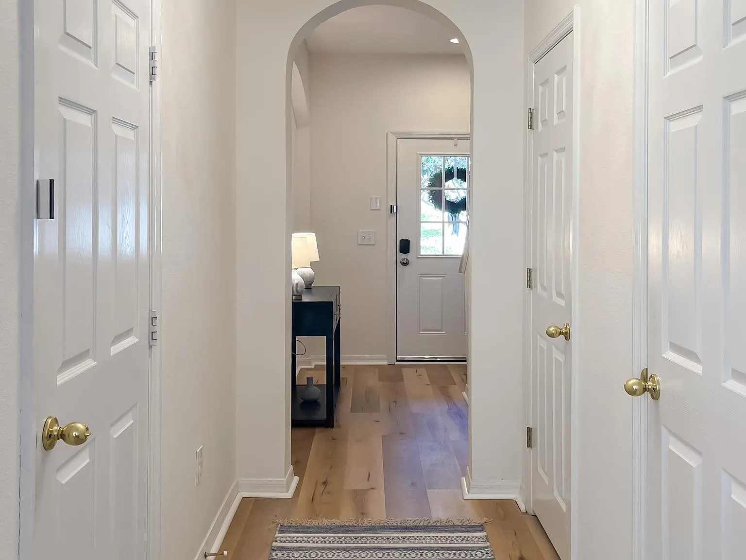 3 bed, 2.5 bath, 1416 sqft, $2,550 — Photo 3