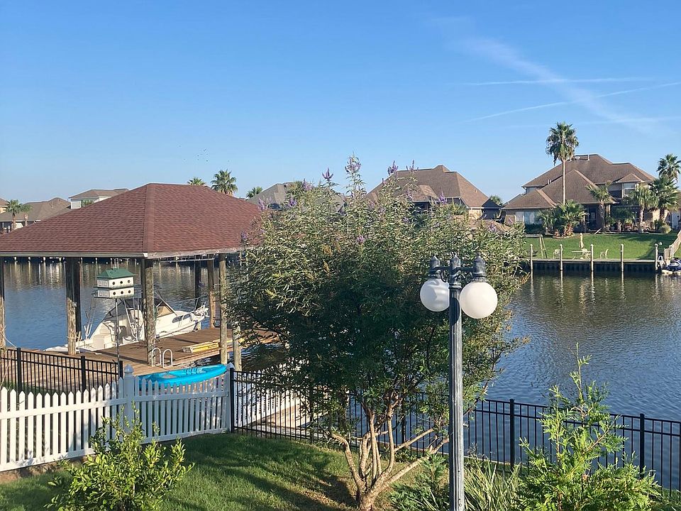 1st image of 1450 Royal Palm Dr