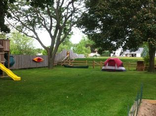 5611 Edgewater Dr, Toledo, OH 43611