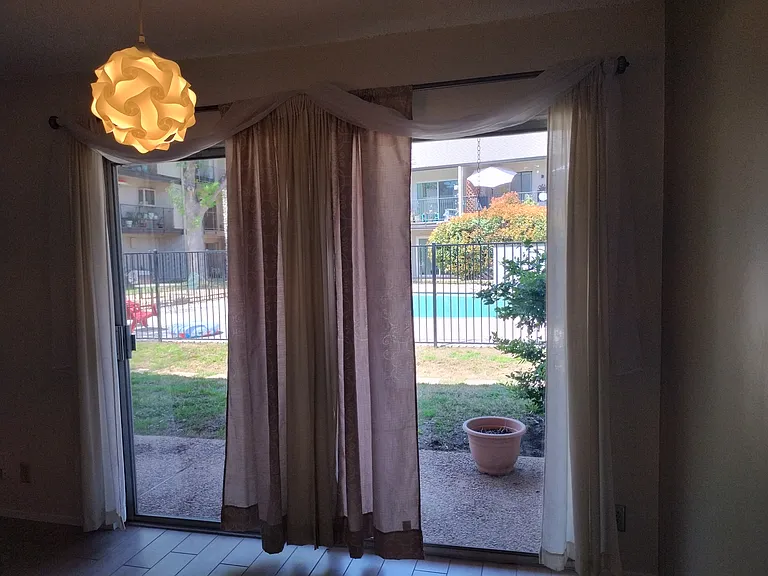500 E Riverside Dr #119 — Photo 2