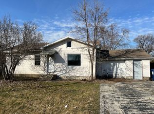 7940 W 71st St, Bridgeview, IL 60455