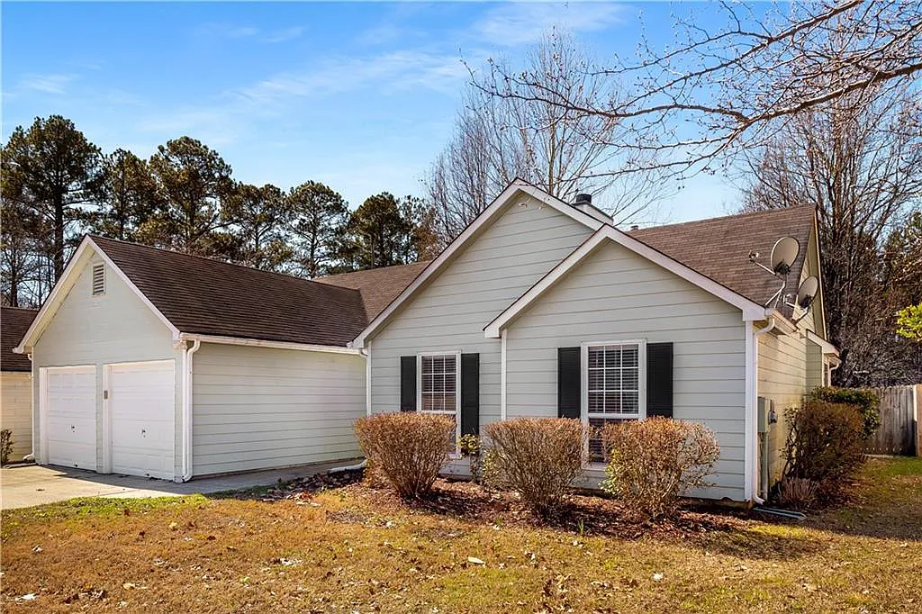 3 bed, 2.0 bath, 1507 sqft, $2,100 — Photo 3