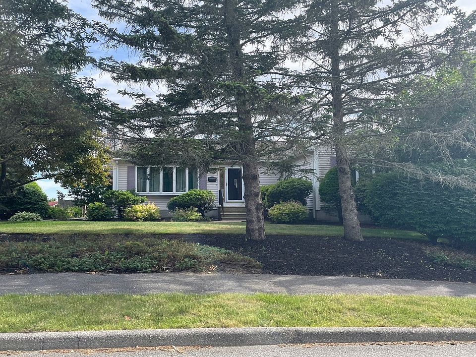 1st image of 17 Murdock Dr