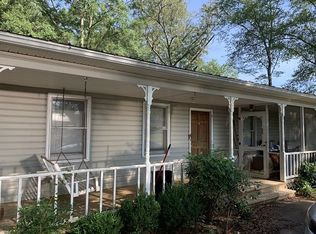 109 Forestview Dr, Boiling Springs, SC 29316