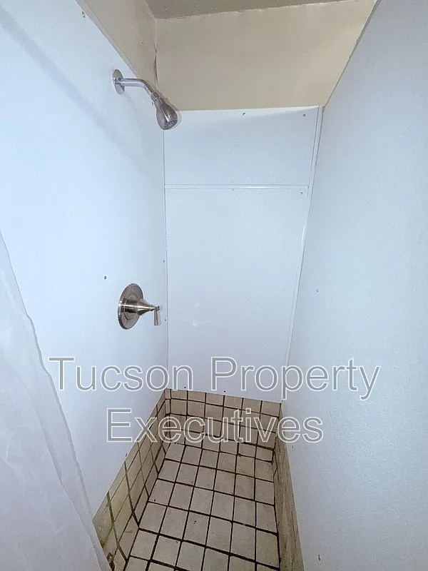 1 bed, 1.0 bath, 750 sqft, $850 — Photo 2