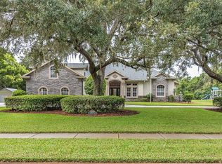11248 Lakeview Dr, New Port Richey, FL 34654