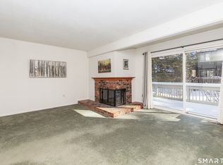 9 Highpoint Court #116E, Woodbury, CT