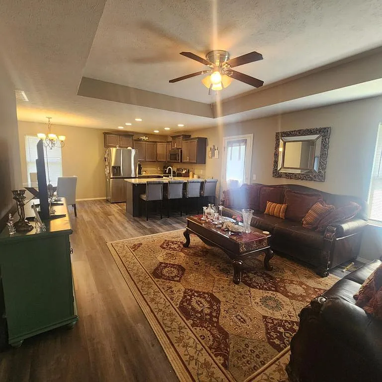 5858 S Geranium — Photo 4
