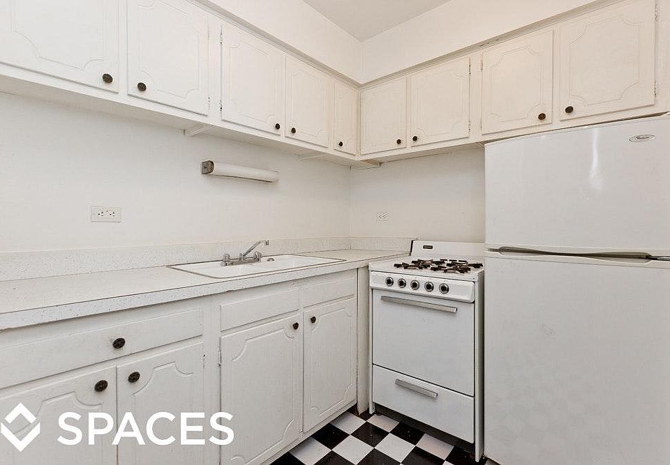 1st image of 516 W Melrose St #2O3