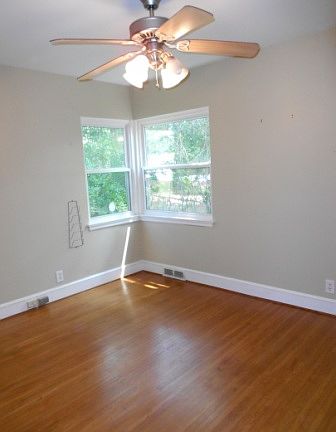 3rd image of 1504 W Cornwallis Dr