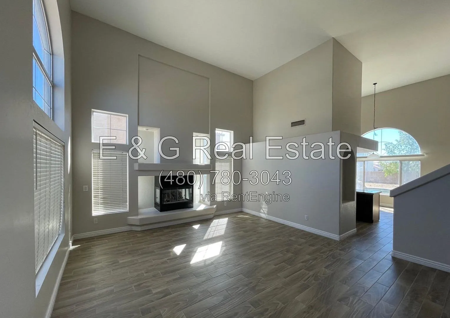3 bed, 2.0 bath, 1725 sqft, $2,395 — Photo 2