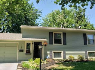 3031 SW Mulvane St, Topeka, KS 66611