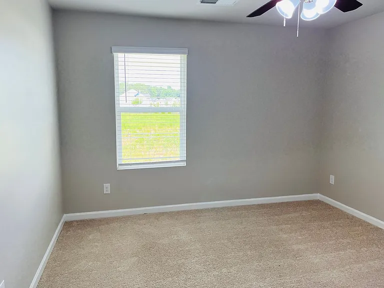 19 White Spruce Way — Photo 31
