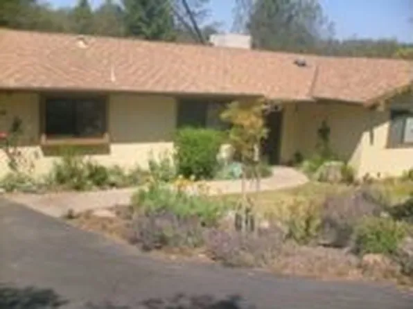 30450 Yosemite Springs Pr, Coarsegold, CA 93614
