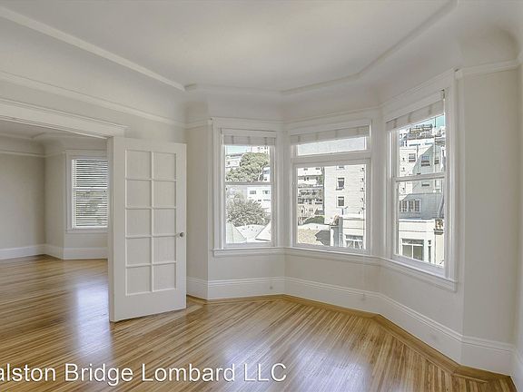 3rd image of 1304 Lombard St #10