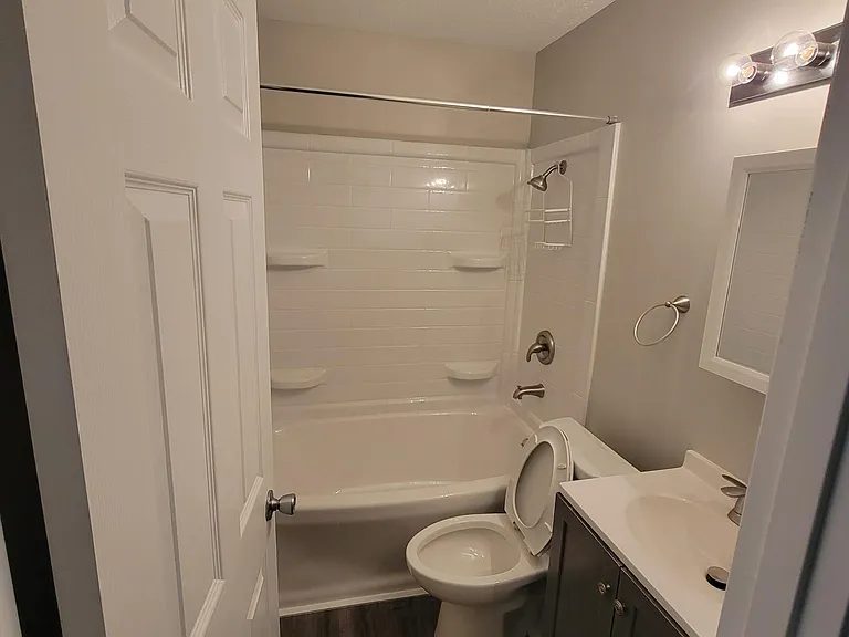 3815 N Grand Ave #3815 — Photo 60