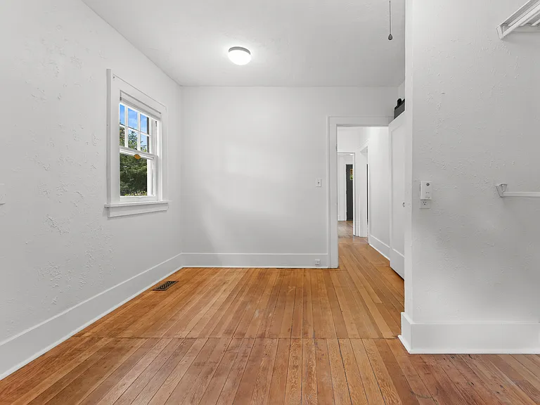 4230 SE Francis St — Photo 10