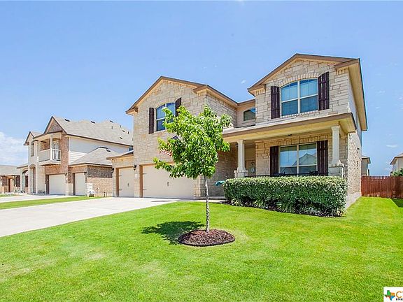 3rd image of 1121 Daffodil Dr