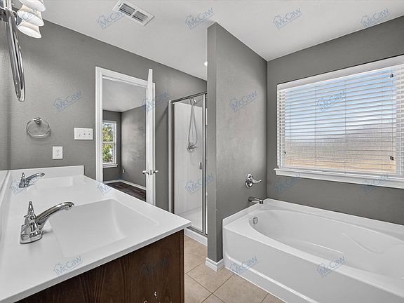 5th image of 12000 Castleford Way