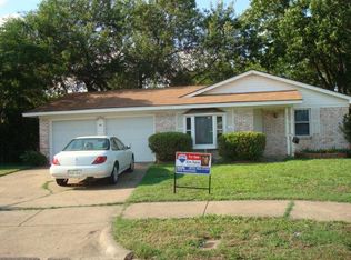 302 Vivion St, Irving, TX 75060