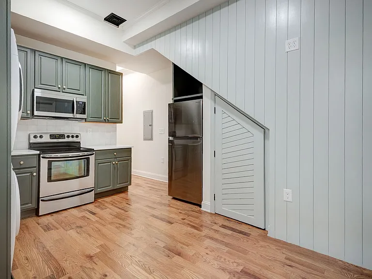 1723 Master St — Photo 10