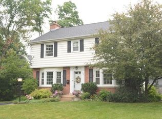 793 Forest Ave, Glen Ellyn, IL 60137