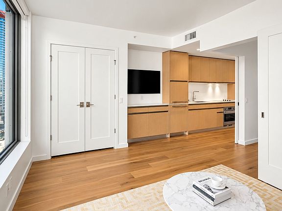 3rd image of 1808 Minor Ave #1403