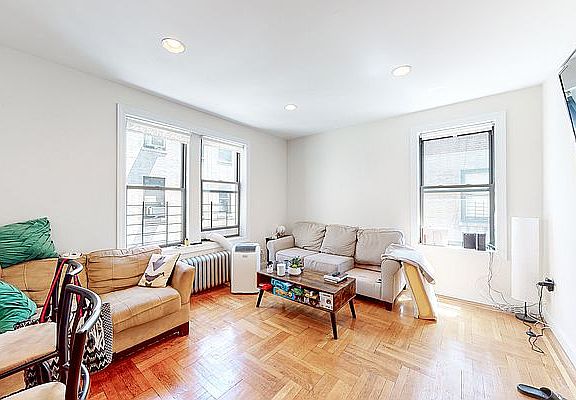 3rd image of 500 Fort Washington Ave APT A41