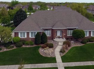 10596 Yankee Ridge Dr, Frankfort, IL 60423