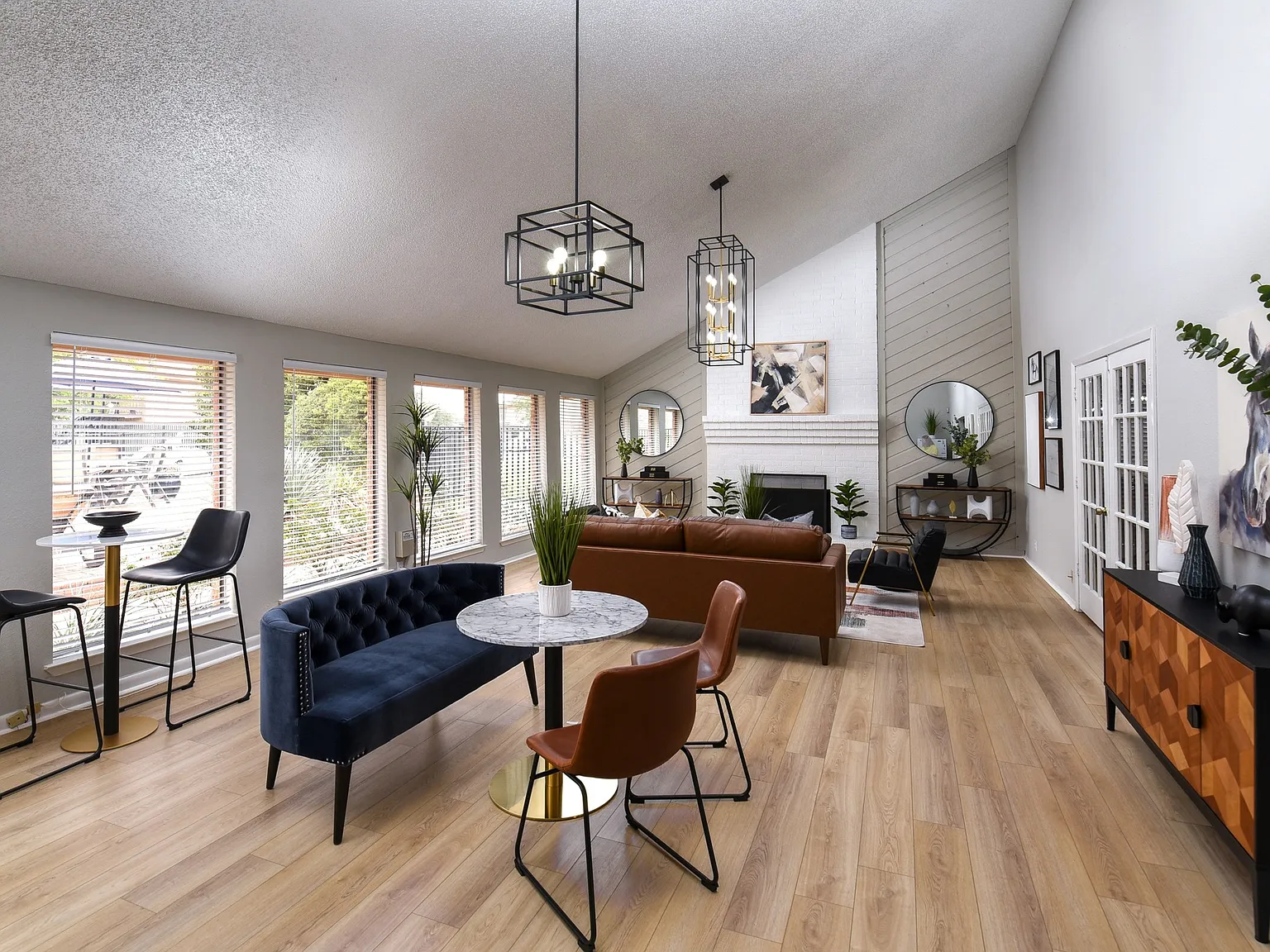 Hemingway House Apartments — Photo 2