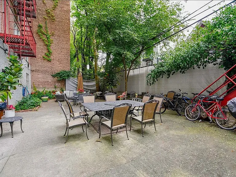 150 Hawthorne St #5K — Photo 10