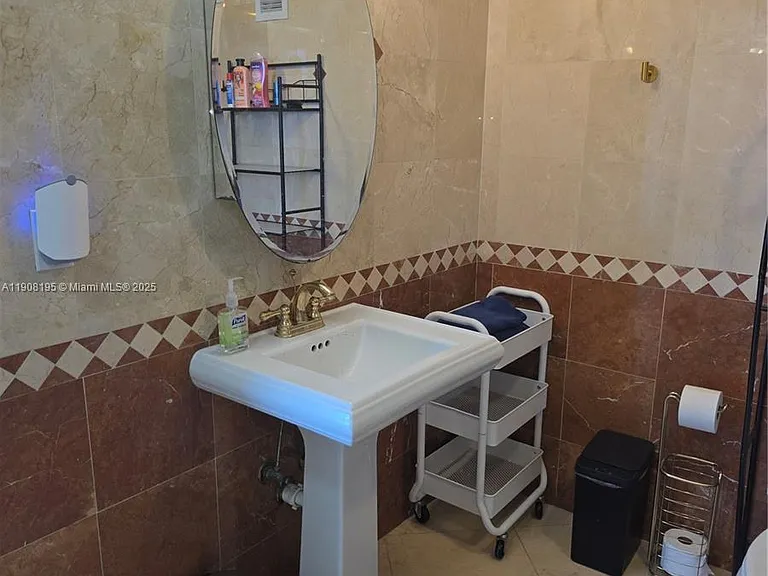 3725 S Ocean Dr #1401 — Photo 17
