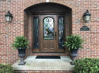 11718 N Strathmoore Ct, Dunlap, IL 61525