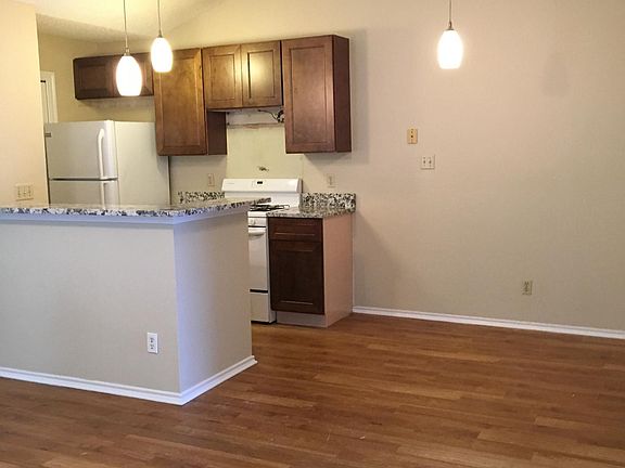 2nd image of 16041 Fitchburg Cir
