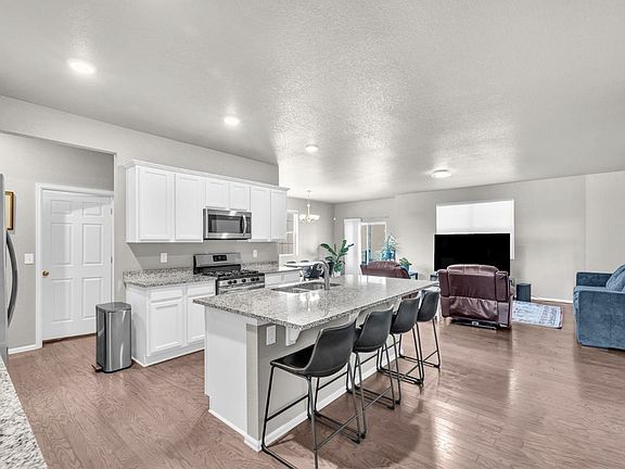 2nd image of 5996 Sun Mesa Cir