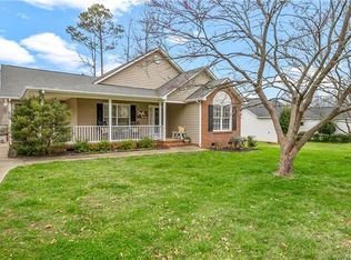 1009 White Water Cir, Belmont, NC 28012