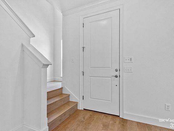 5th image of 4461 W Bronco Dr #1