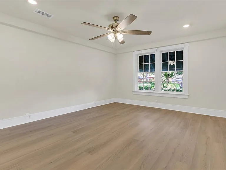 226 Elliott Ave — Photo 15