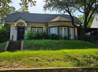 809 N Crawford St, Dallas, TX 75203