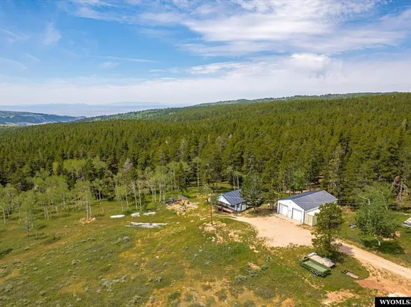 676 Columbine Dr, Casper, WY 82601