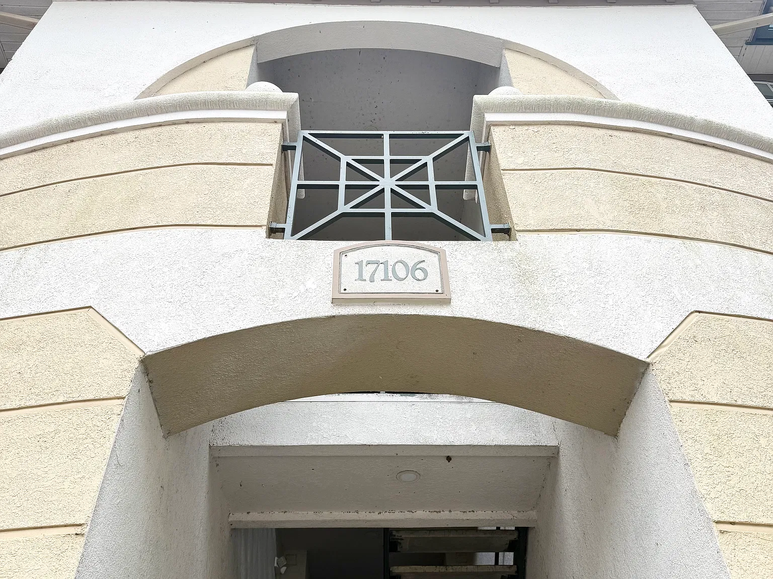 2 bed, 1032 sqft, $1,450 — Photo 2