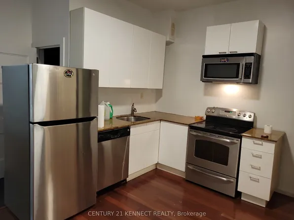 181 Augusta Ave, Toronto, ON