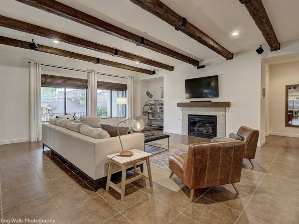 3163 E Los Altos Ct