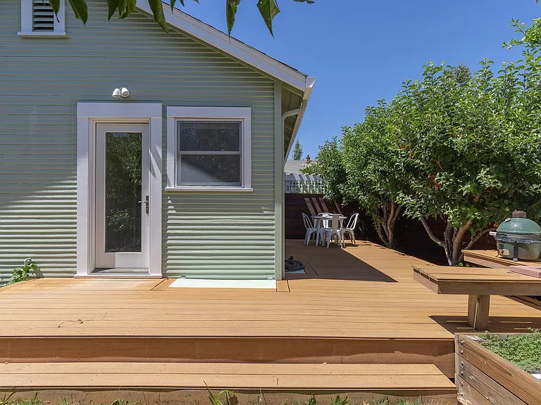 1317 C St — Photo 14