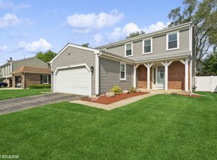 625 Middleton Dr, Roselle, IL