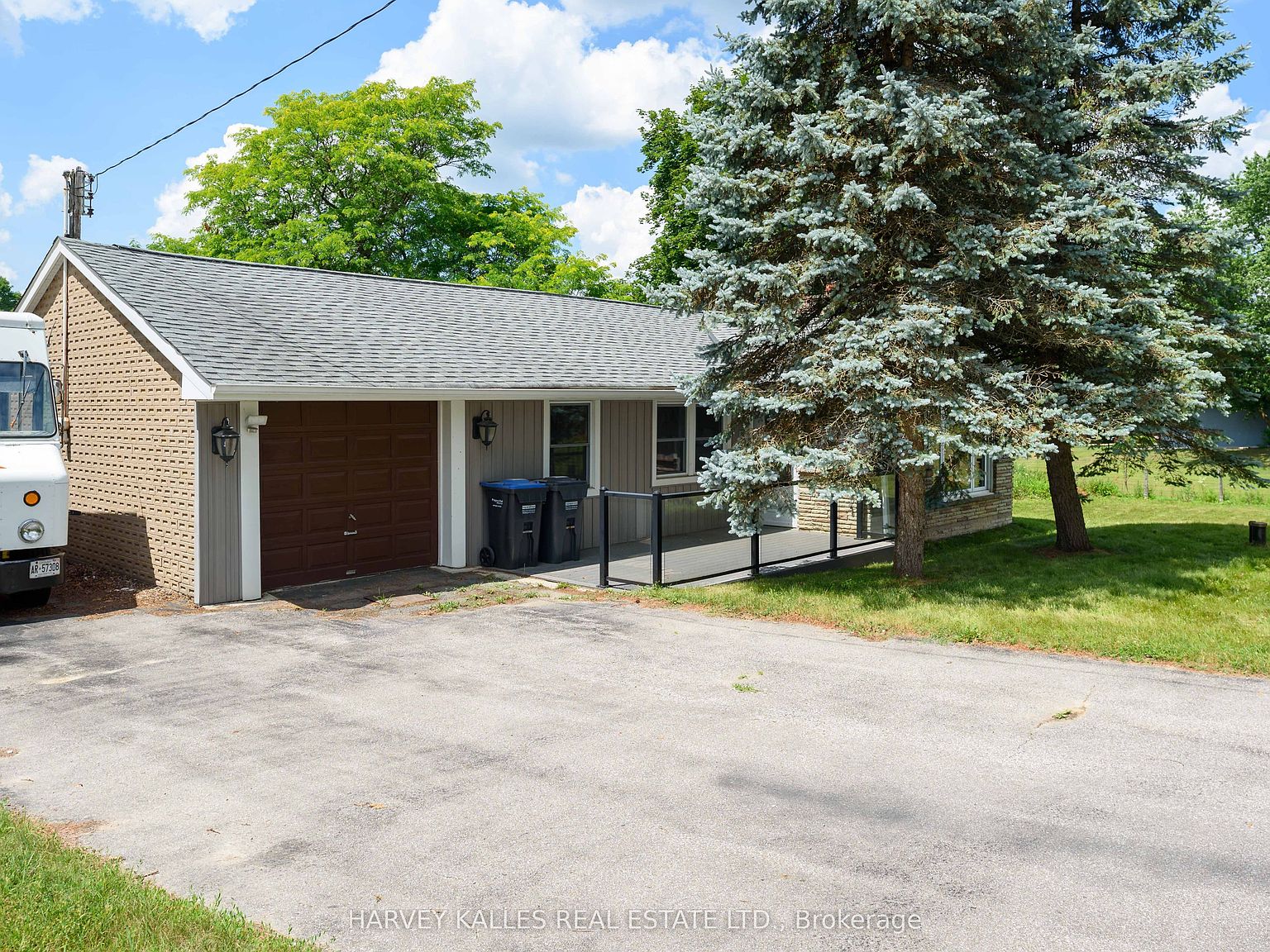 15140 Regional Rd #50 — Glen Eagle Golf Club